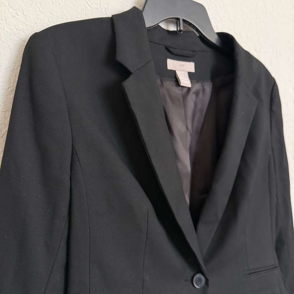H&M Black Single Button Blazer Size Medium Workwe… - image 4